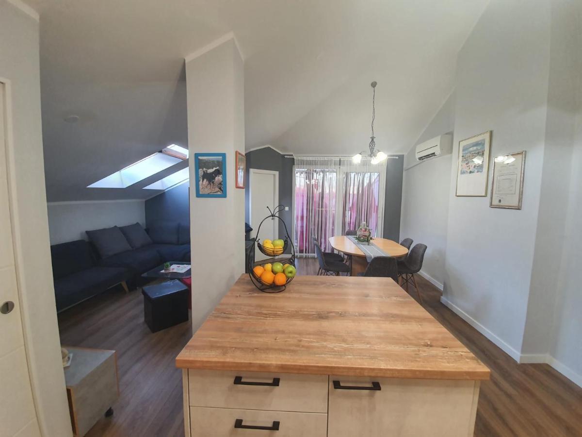 Apartment D Free Parking & Wifi, Walking Distance To Centrum Zadar Exterior foto