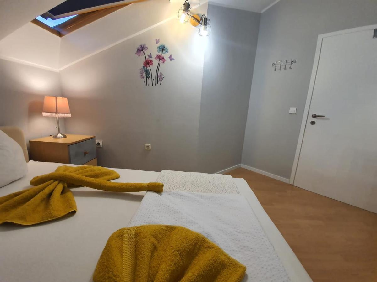 Apartment D Free Parking & Wifi, Walking Distance To Centrum Zadar Exterior foto